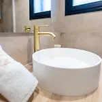 Malaga Vacation Five Minutes From The Port Of Pool And Sun Apartment