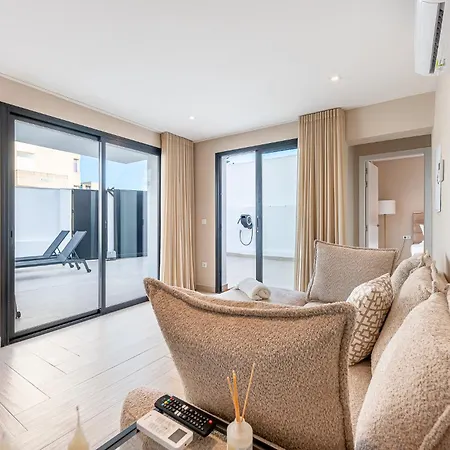 Malaga Vacation Five Minutes From The Port Of Pool And Sun