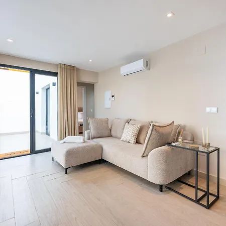 Apartment Malaga Vacation Five Minutes From The Port Of Pool And Sun